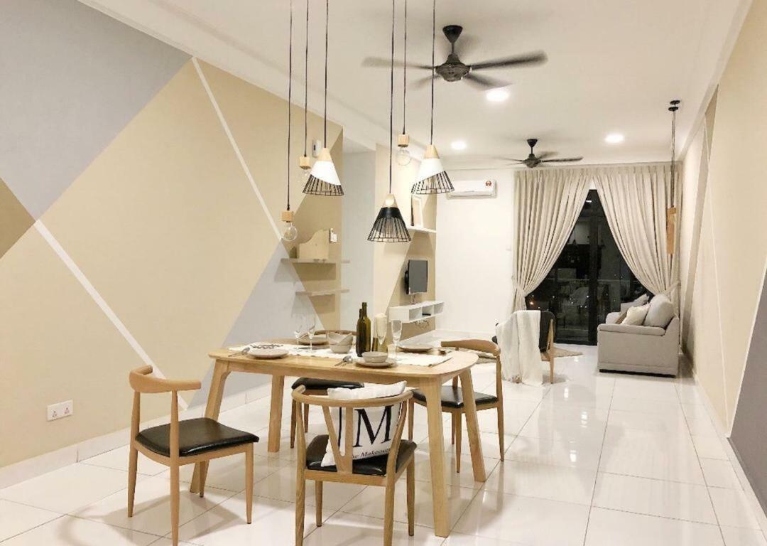 Johor Bahru Paradigm Leplatino Homestay Exterior photo